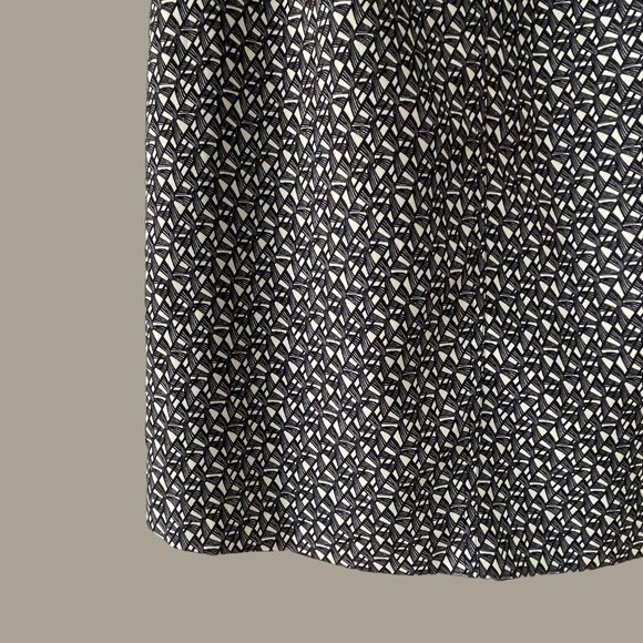 Massimo Dutti Black Geometric Pattern Sleeveless Knee Length Shift Dress Size 6 - Picture 3 of 10